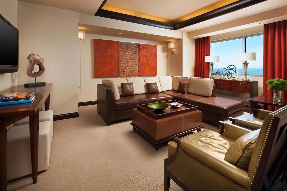 Sheraton Phoenix Downtown Hotel